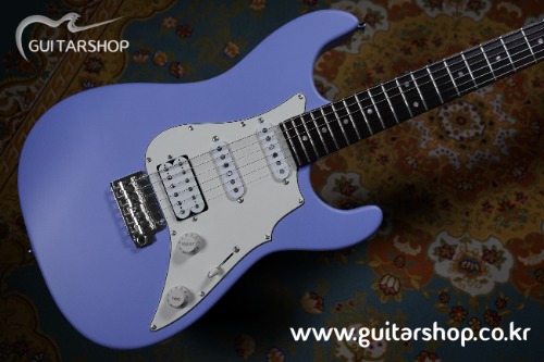 [Sold Out] SAITO SR-22 (Berry Color) Guitars.